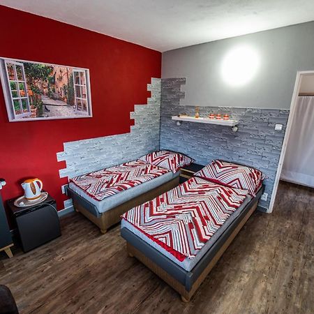 Penzion U Tulaka Dobřichovice Kültér fotó